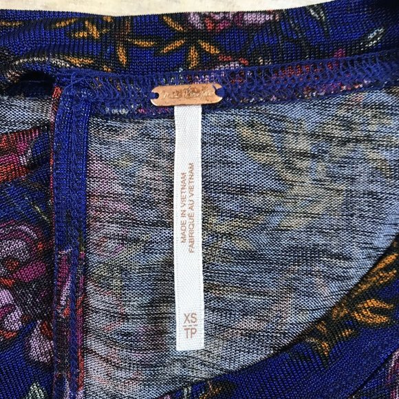 Free People Floral Dock Street Ruffle Shoulder Top - Picture 6 of 7